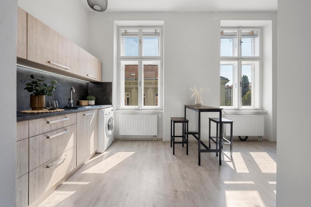 Residence Stefanikova Rose Brno Luaran gambar