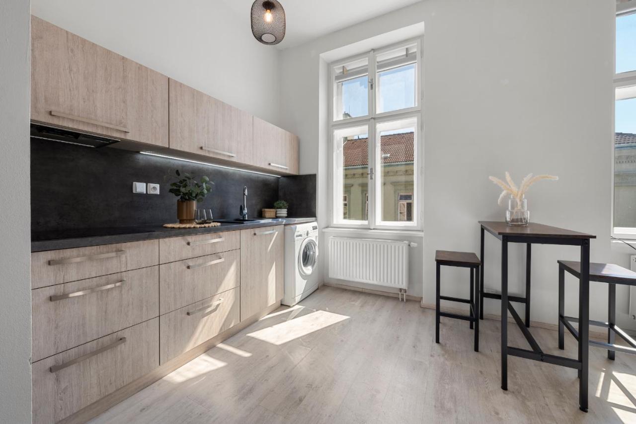 Residence Stefanikova Rose Brno Luaran gambar
